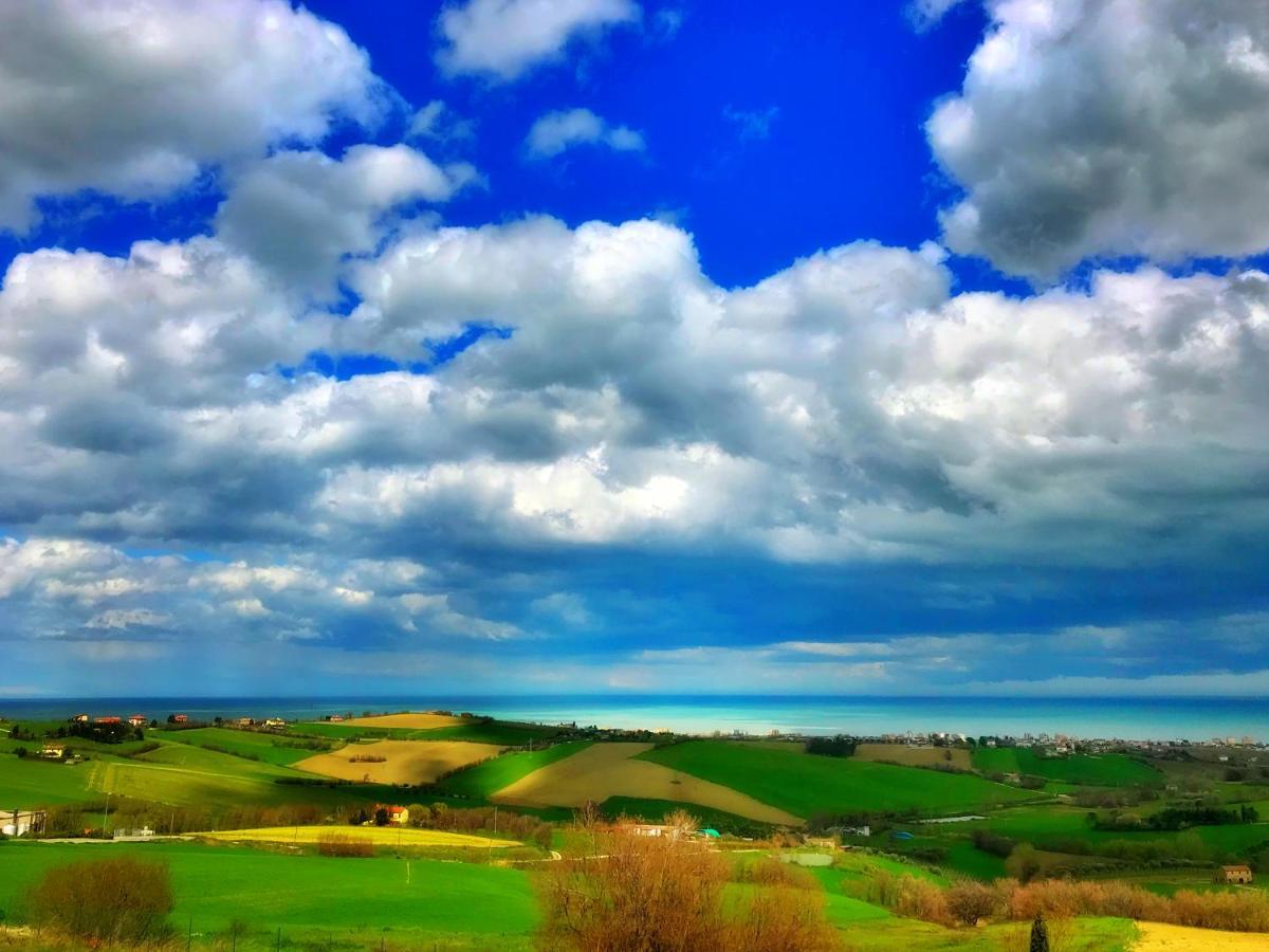 Live Your Dream San Costanzo Esterno foto